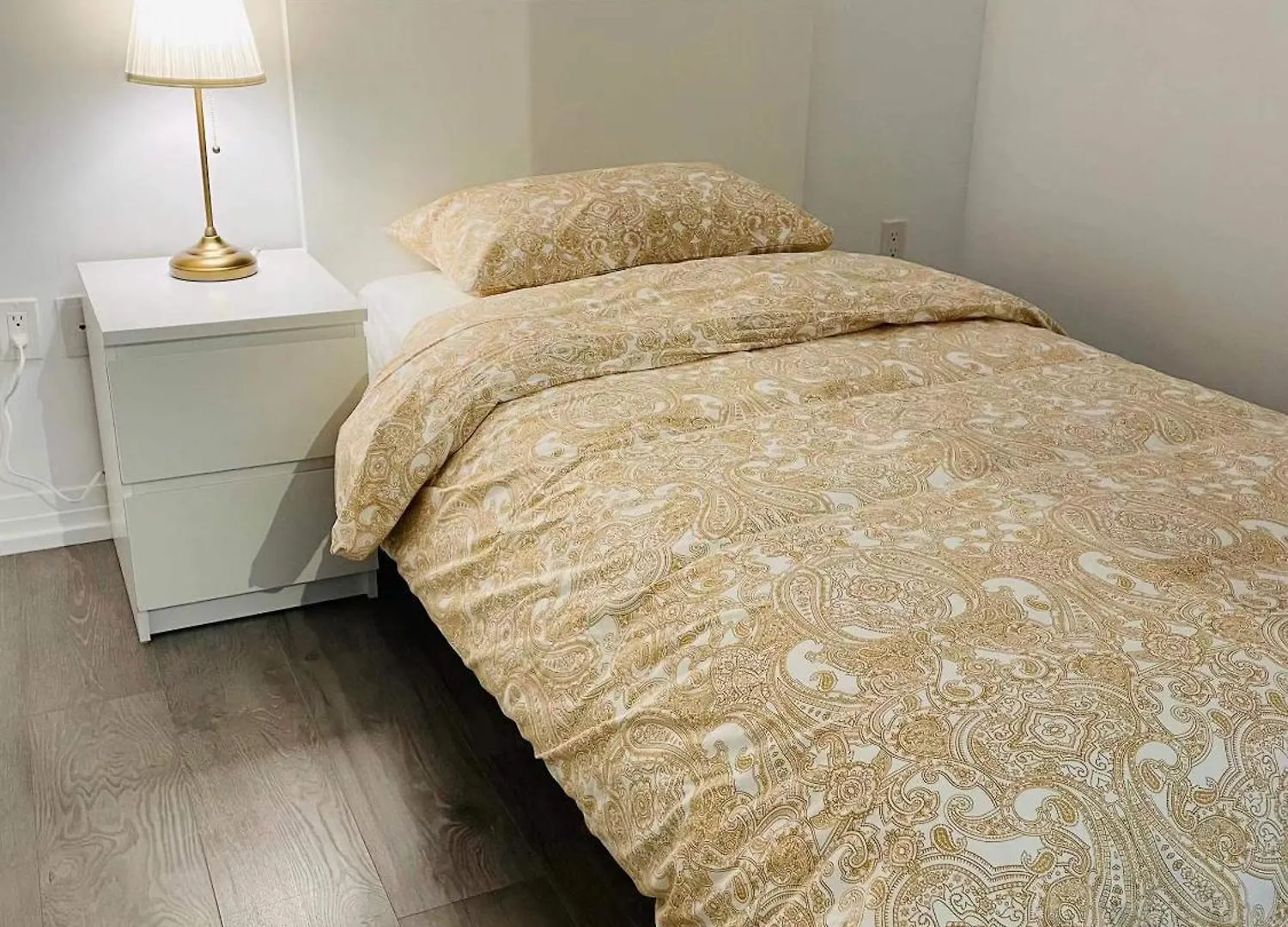 Stunning Suite In Heart Of Downtown Toronto J1 Lägenhet