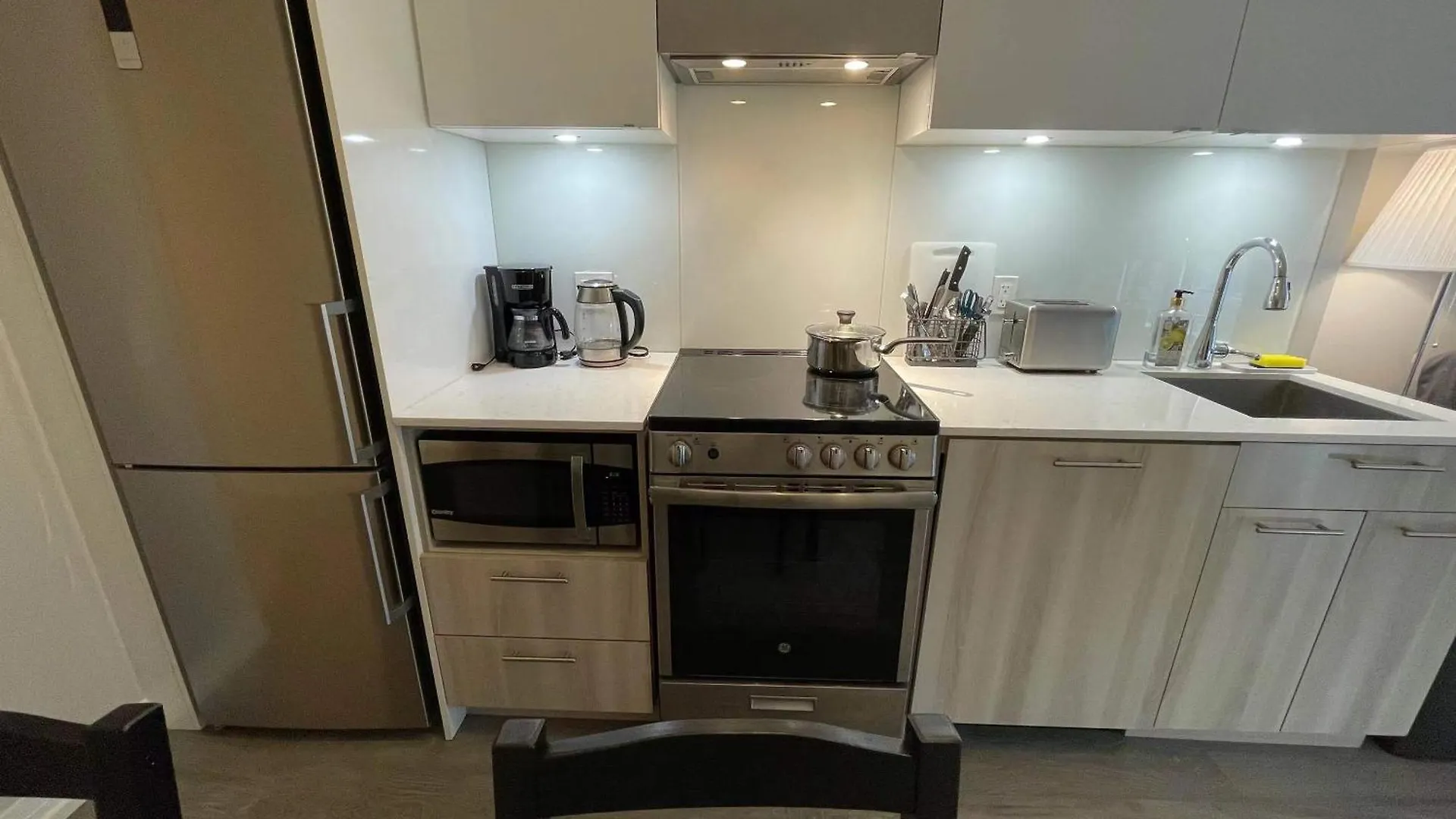 Stunning Suite In Heart Of Downtown Toronto J1 Canada